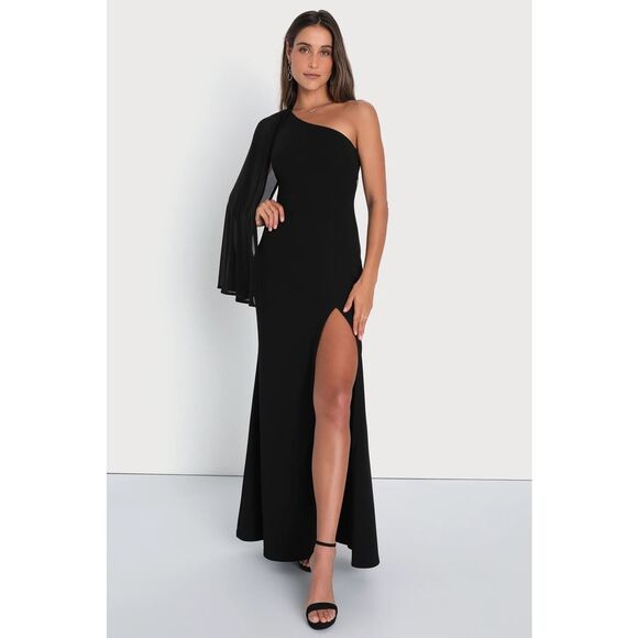 Lulu's Dresses & Skirts - Lulus Majestic Attitude Black Cape Sleeve One-Shoulder Maxi Dress Size L NWT